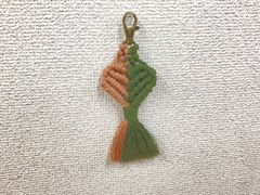 マクラメキーホルダー