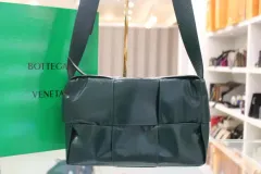 Bottega Veneta(ボッテガヴェネタ) アルコ カメラ クロスバッグ 731165VCQ713048 百貨店のサムネイル