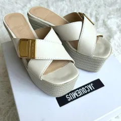 2025年最新】JACQUEMUS サンダルの人気アイテム - メルカリ