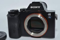 新品同様 SONY α7III 本体 ミラーレス一眼 ショット数極少 - メルカリ