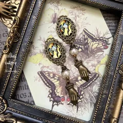 earringNo.135 蝶々採集.lace