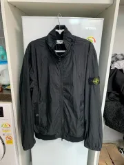 2025年最新】STONE ISLAND ジャンパー・ブルゾンの人気アイテム