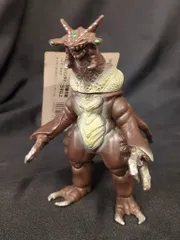 シルドロン　ソフビ 変異昆虫 シルドロン | 怪獣玩具に魅せられて