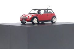 BMW特注 ミニチャンプス 1/43 BMW ミニ クーパー レッド Minichamps 1:43 BMW Mini Cooper Red With roof flag England 80420309027