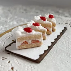 (ミニチュア)ショートケーキ4つセットのサムネイル