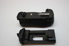 ■ほぼ新品■ Nikon マルチパワーバッテリーパック MB-D17 ＊24903