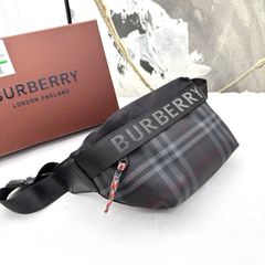 極美✨  BURBERRYバーバリー　ボディバック　ウエストバック