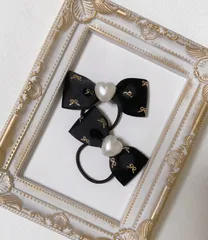 シンプル 箔押しリボン&パールハート ヘアゴム ブラック