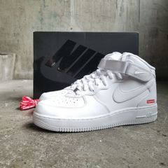 supreme シュプリーム airforce1 エアフォース 白　28 Supreme × NIKE AIR FORCE 1 MID SP 