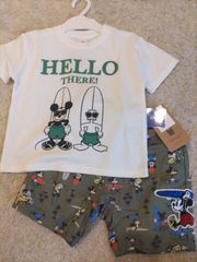新品ベビー・キッズ　ミッキー　　サーフィン　Tシャツ　90