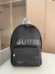 burberry リュックの人気アイテム【2024年最新】 - メルカリ