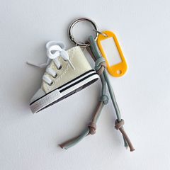 パラコードのバッグチャーム（スニーカー/ホワイト）