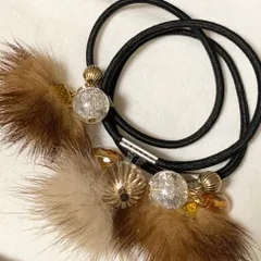 【ミンクファー】秋冬　ベージュ　フワフワつきヘアゴム　細め