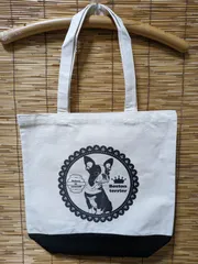可愛いボストンテリアデザインのトートバッグ　Mサイズ　キャンバス/黒
