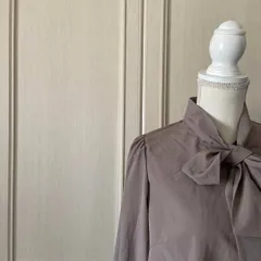 T グレイル GRL ハイネック ボウタイ リボン ブラウス シャツ 無地 お呼ばれ　デート　オフィスカジュアル　食事会　無地