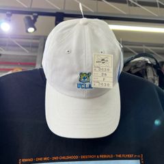 残り1点‼️UCLAユーシーエルエー●帽子　キャップ　くま　ホワイト