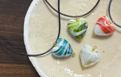 ランプワーク　ビーズ　ハート　チャーム　ころんとかわいい　ネックレス　363