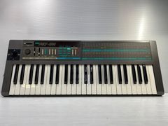 【現状渡し】希少名機 KORG POLY-800 アナログシンセサイザー ビンテージ シンセ 通電確認済み コルグ ○YR-19089○