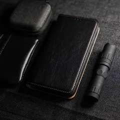 【送料無料 在庫処分 iPhoneケース あいふぉんけーす ブラック 黒 メンズ レディース 女の子 女子 男子 青年 少女 爽やか 大人 手帳 収納  かっこいい かわいい オシャレ おすすめ  格安 安い thattsshop