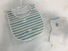 270ファミリアfamiliarスタイ　靴下セット