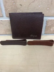 30 Salvatore Ferragamo サルヴァトーレフェラガモ 二つ折り財布 札入れ ブランド小物