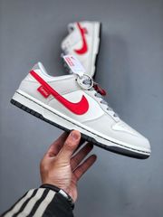 新品 ナイキ スニーカー Supreme x Nike SB Dunk Low　並行輸入品 男女兼用