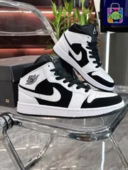 お値下げしました??即購入新品箱付?? Nike Air Jordan AJ1 Mid  男女兼用 ジョーダン