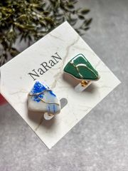 580≫シー陶器のイヤリング