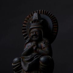 TanaCocoroイムス掌 菩薩半跏像 「世界の三大微笑と称えられる像