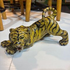 🐅虎の置物 昭和レトロ 陶器製 縁起物 オブジェ インテリア