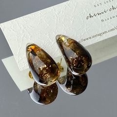 ブラウン＋ブラック＋金箔のＪ型ピアス