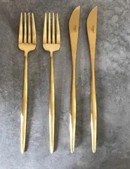 【アウトレット品】Cutipol クチポール MOON マットゴールド ディナー フォーク ナイフ 4点セット