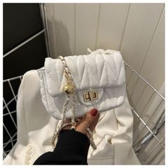 ミニショルダーバッグ　レディース　韓国ファッション　ショルダーバッグ　小さめバッグ　ミニバッグ　ハイブラ風