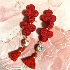 小さいサイズのチャイナボタン ピアス