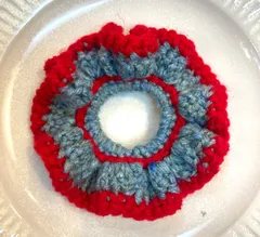 ハンドメイド　フリルシュシュ　編み物　ニット