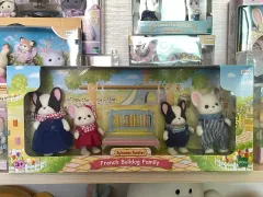 【入手困難】シルバニア＊大量小物まとめ売り【ガレージつき】 入手困難】シルバニア＊大量小物まとめ売り【ガレージつき】