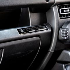 WITHJIMNY カスタム銘板 HZN_PLATE