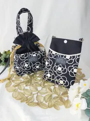 北欧風花柄の巾着バッグとスマホショルダーのセット　ハンドメイド 　北欧　浴衣　スマホケース　巾着袋 ショルダーバッグ　夏祭り