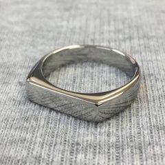 STAINLESS STEEL ハーフスクエアリング 艶消し仕上げ 指輪 - メルカリ