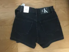 Calvin Klein(カルバ・ンクライン) ハイ 上昇 ショートパンツ Calvin Klein Jeans shorts