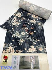 小紋 金彩 紋意匠 雪輪に花々 梅 正絹 反物 T9079 - メルカリ