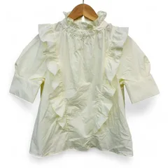 【新品　未使用】トッコクローゼット　Mサイズ　クリーム　ブラウス　五分袖　フリル