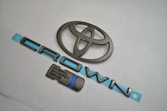 30/35系クラウン クロスオーバー マットブラック工エンブレム リア3点 