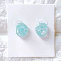 No.358　レジン　パール　波　宝石型　ピアス　イヤリング