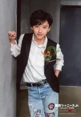 【中古】生写真(ジャニーズ) 関西ジャニーズJr./道枝駿佑/膝上・衣装黒.白・右手壁・左手ポケット/「関西ジャニーズJr. Concert 2018～Happy New ワン Year～」オリジナルフォト