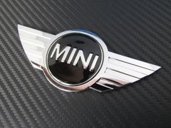 ● BMW● MINI cooper ミニ クーパー クロームメッキ仕上げ メタル製 エンブレム 新品！