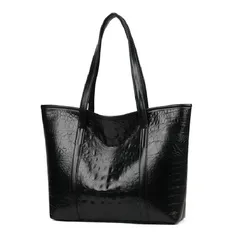 トートバッグ トート 黒バッグ フェイクレザー PUレザー  スーツ 肩掛け 斜めかけ シンプル お出かけ レザー調 オシャレ 無地 合成皮革 軽量 大き目 A4 レディース メンズ カジュアル 女性 内ポケット付き オシャレ 通勤通学かばん 大容量 シンプル