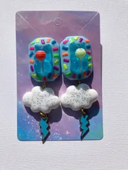 ピアス　ハンドメイド　ブルー　グミベア　ポップ　雲　稲妻　個性的　派手　大ぶり