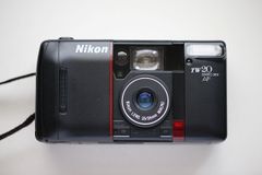 Nikon TW20 QUARTZ-DATE-AF。N90
