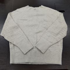 【ユニクロ未使用品】レディースニット Ⅿサイズ アイボリー系